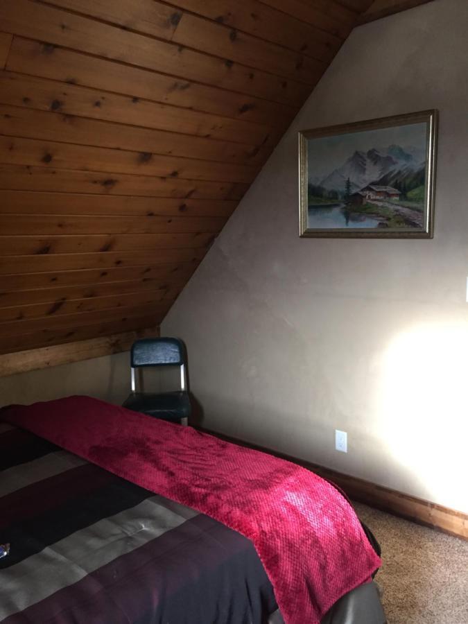 The Old Church B&B Warner 外观 照片